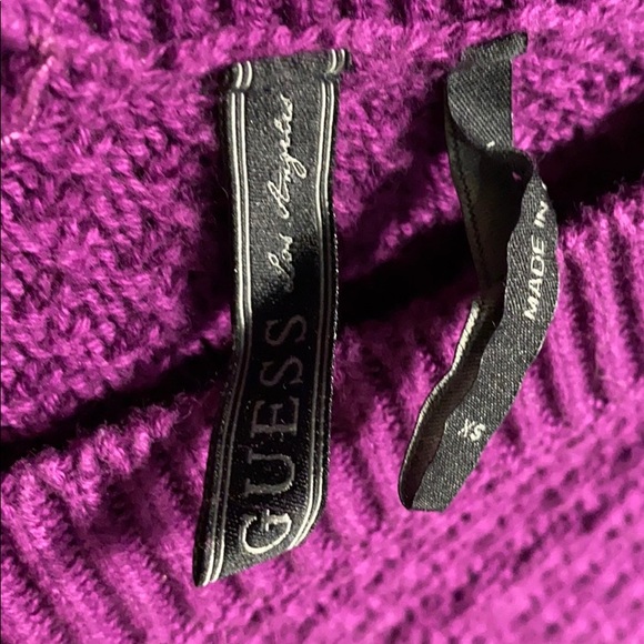 Guess vneck sweater XS - Picture 3 of 6